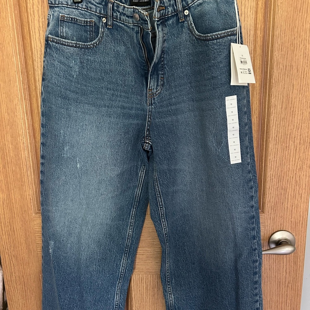 Free Assembly wide leg capris- size 12